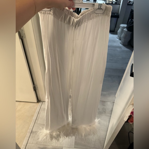 COPY - Sleeper White Bridal Feather PJ Set - Picture 4 of 4